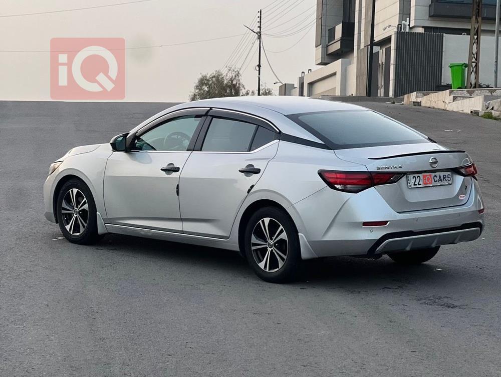 نيسان سنترا